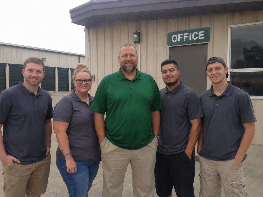 Pest control professionals in Poinciana, FL